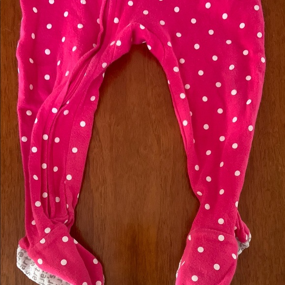 🍊5/$25 Carter's Pink and White Footies with Unicorn Design size 12m - Picture 4 of 8